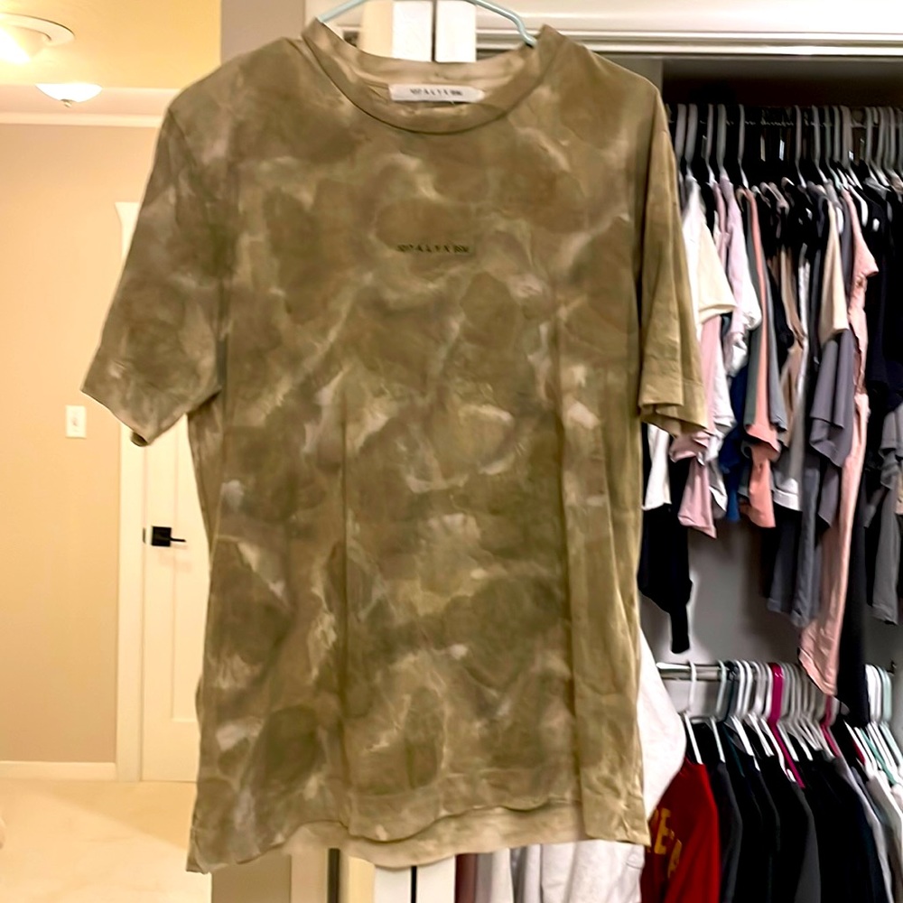 1017 A L Y X 9SM shirt size M/L. Unisex. Lightly worn.